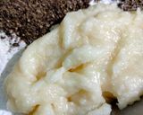 A picture of step 1 of Maida kaju.