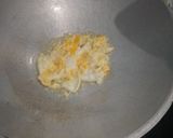 Foto langkah ke 2 dari resep Seblak campur(baso, sosis, krupuk, mie, Telur, sayur).