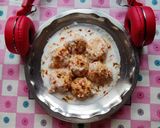 A picture of step 5 of Dahi Vade.