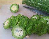 Foto langkah ke 1 dari resep Pare/Paria Goreng.