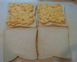 Foto langkah ke 4 dari resep Egg sandwich lembut untuk sarapan pagi.
