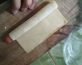Foto langkah ke 3 dari resep Sate Sosis Goreng Kulit Pangsit 🍡.