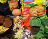 Foto langkah ke 1 dari resep Mie Kari Manis Pedas Kuah kering.