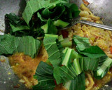 Foto langkah ke 5 dari resep Mie Kari Manis Pedas Kuah kering.