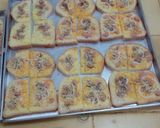 Foto langkah ke 2 dari resep pizza minni crunchy.