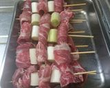 A picture of step 2 of Easy Spicy Miso Pork Skewers (Higashimatsuyama-style Yakitori).