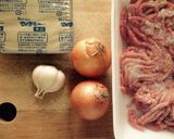 Foto langkah ke 1 dari resep Nasi Kare Jepang dengan Daging Cincang.