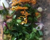 A picture of step 2 of Noodles veggies with Stockfish flakes.