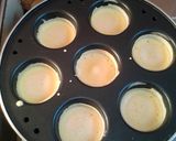 Foto langkah ke 3 dari resep Martabak Manis Mini.