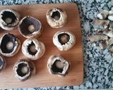 Foto del paso 2 de la receta: Champiñones rellenos al horno🍄