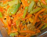 Foto langkah ke 1 dari resep Acar Timun Wortel Bumbu Kuning Asam Segar ala @pawon.si.mbok.