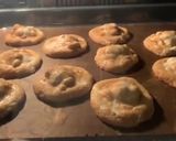 Hình bước làm 6 của món White Chocolate Macadamia Nut Cookies