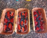 Foto del paso 2 de la receta: Pan de frutillas y arándanos 😃