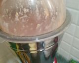 A picture of step 2 of Detox Smoothie.