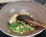 A picture of step 4 of Dry Schezwan Paneer.