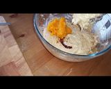 Foto langkah ke 4 dari resep Pumpkin Cupcakes.