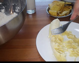 Foto langkah ke 3 dari resep Banana Cinnamon Rolls.