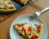 Foto langkah ke 12 dari resep "Corn Cheese Sausage Pizza".