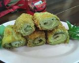 Foto langkah ke 7 dari resep Eggplant Rolls filled with Chicken.
