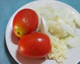 Foto langkah ke 2 dari resep Bola-bola daging masak saus tomat merah.