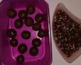 Foto langkah ke 2 dari resep bola-bola coklat.
