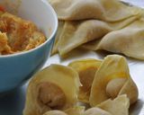 Foto langkah ke 3 dari resep Chicken Wantan Sup.