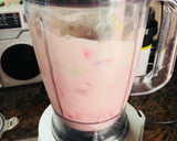 Foto del paso 2 de la receta: Batido de Fresas y aguacate