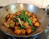 A picture of step 7 of Jeera Aloo (no boiled).