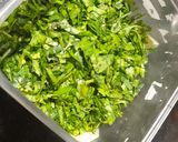 कच्चे बथुए के पराठे (Kachhe bathue ke parathe recipe in Hindi) रेसिपी चरण 1 फोटो