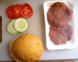Foto langkah ke 2 dari resep beef burger .
