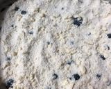 A picture of step 3 of Blueberry cheese coffee cake.