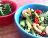 Foto langkah ke 6 dari resep Sauteed Green Caisim and Fish Cake with Soy Sauce (Tumis caisim fish cake kecap asin).