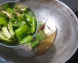 A picture of step 3 of Vegetable Broken Wheat khichdi.