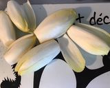 Une image de l'étape 1 de Salade « dôme » aux endives,tomate,champignons et anchois.