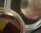 A picture of step 1 of Chia lemon energy drink (5 minutes).