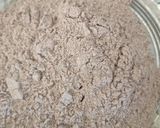 A picture of step 1 of Ragi Roti.