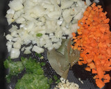 Foto del paso 1 de la receta: Ñoquis de Papa con Salsa  de Pollo -Nhoque de coxa de frango