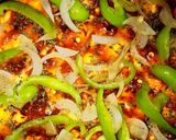 A picture of step 1 of Onion capsicum pizza.