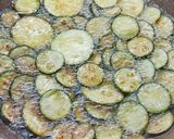 Foto del passaggio 2 della ricetta Zucchine alla scapece