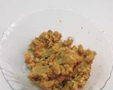 A picture of step 2 of Aloo paratha.