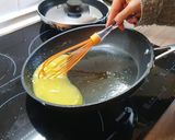 Foto del paso 3 de la receta: Bacalao al pil pil