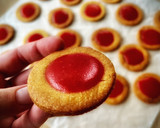 Foto del paso 4 de la receta: Galletitas de fresa y vainilla