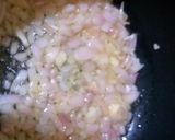 A picture of step 2 of Meat paella and chicken, fish.