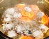 Hình bước làm 3 của món Canh Mọc Nấu Cà Chua