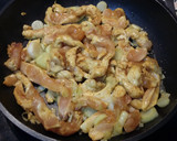 Foto del paso 7 de la receta: Pollo aromatizado con salsa de yogurt
