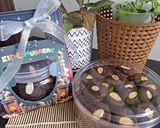 Foto langkah ke 7 dari resep Choco Button Cookies.