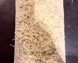 Foto del paso 2 de la receta: Palitos de hojaldre de queso