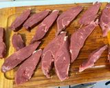 Une image de l'étape 11 de Aiguillettes de canard au martini rouge, tomate et oignon.