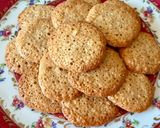 Foto del passaggio 8 della ricetta 235 • Biscotti croccanti con frutta secca e albumi
