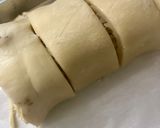Foto del paso 8 de la receta: Rollitos de hojaldre con tres quesos y pera